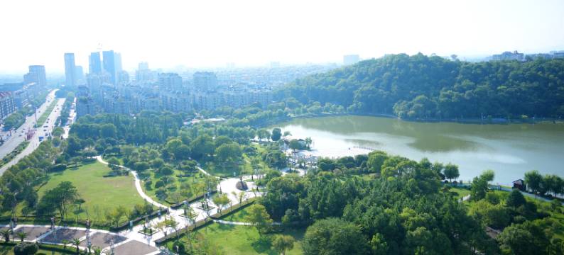 东方国际酒店(乐平市东湖公园店)图片