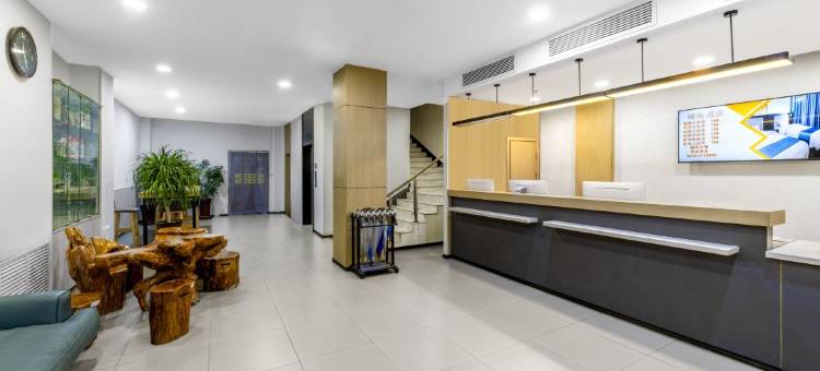 峰海酒店(包头东站中心医院店)图片