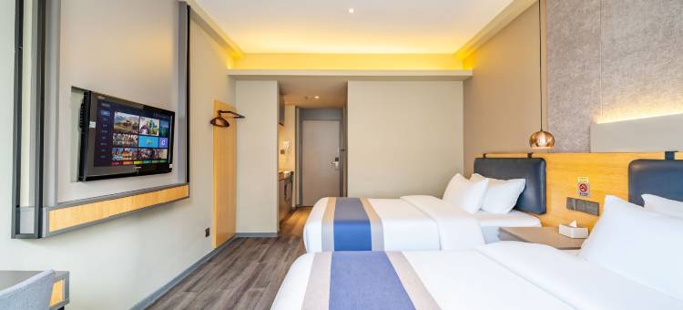 睿柏·云酒店(秦皇岛万达广场店)图片