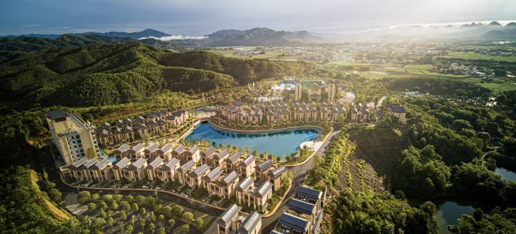 韶关龙泰翁山源温泉城图片