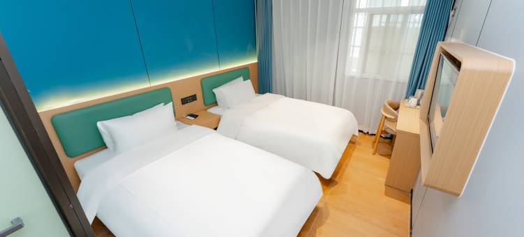 咖居酒店(南京南站河定桥地铁站店)图片