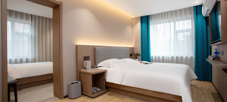 云栖·雅舍酒店(长春伪满皇宫火车站店)图片