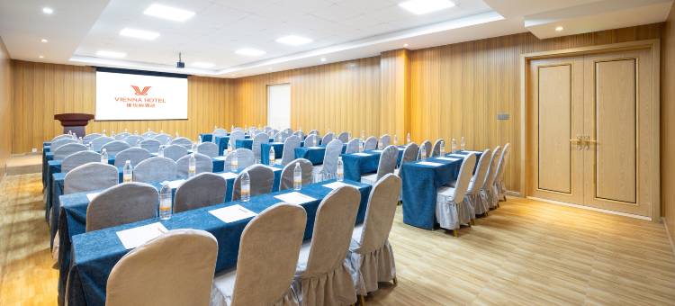 维也纳酒店(乌兰察布之夜高铁站店)图片