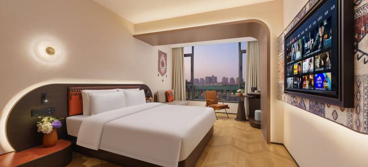 乌鲁木齐国际大巴扎和田二街弗洛拉·秘境酒店图片