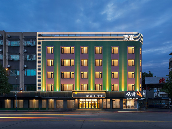 兰夏Hotel(佛山千灯湖礌岗地铁站店)