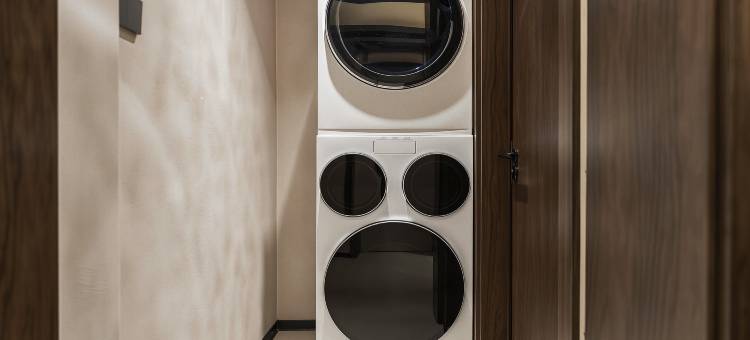 烟雨居影院度假民宿(西双版纳景洪告庄西双景星光夜市店)图片