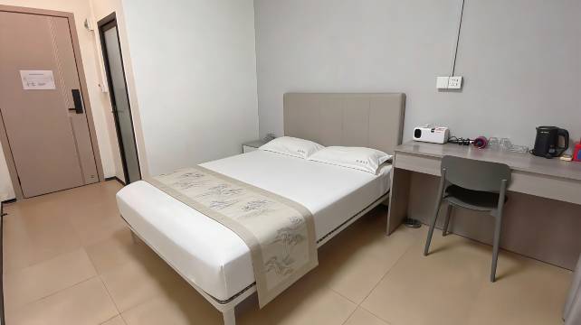 鑫玥旅馆(光明城高铁站长圳地铁站店)