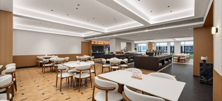 万斓雅宸酒店(宁波鄞州万达广场店)图片