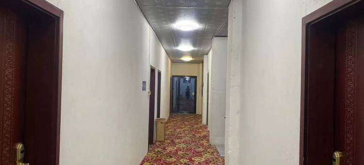 炉霍雍布拉康宾馆图片