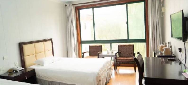 幽雅岭山庄图片