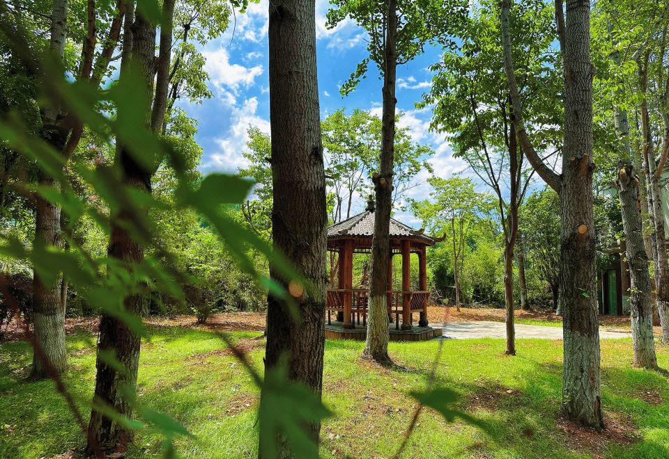 Yuan Qian Cheng B&B (Kite Base Branch) Hotel Overview