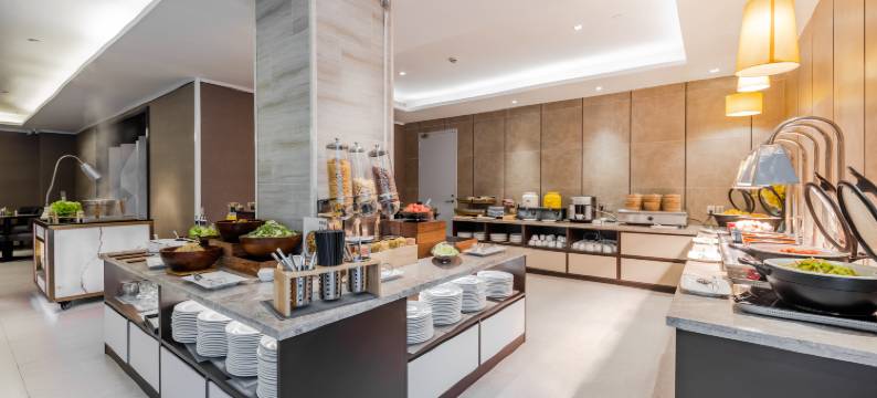 如家精选酒店(上海陆家嘴羽山路源深体育中心地铁站店)图片