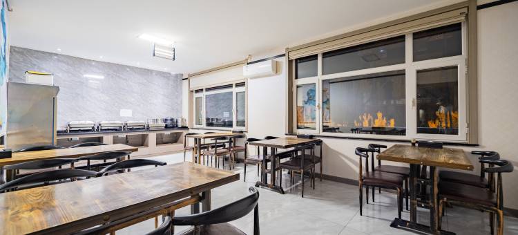 天艺酒店(靖边县汽车客运站店)图片