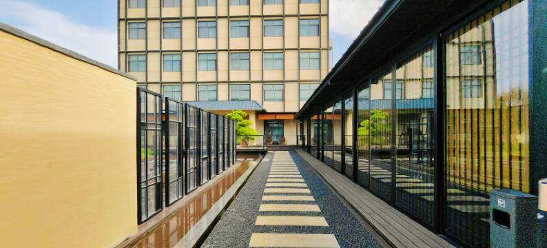 原田泊舍酒店(华山高铁北站店)图片