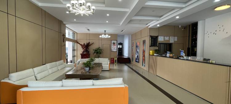 龙陵水乡酒店图片