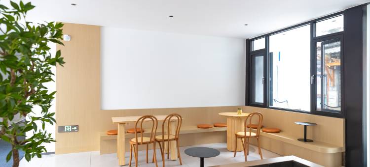 博爱酒店(古城红龙井店)图片