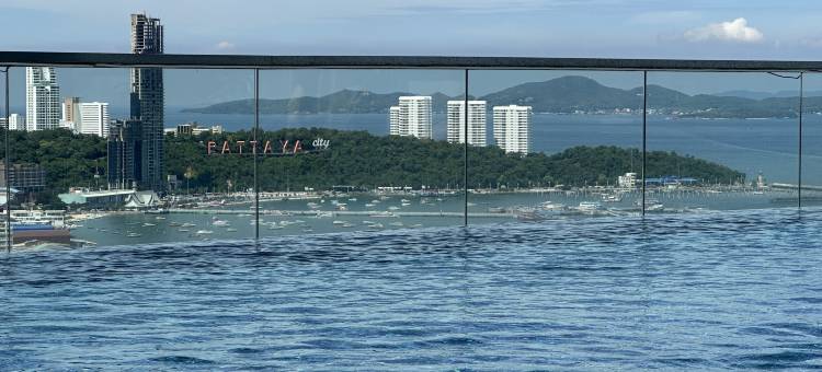 芭提雅中心基地酒店 The Base 公寓(WCC The base central pattaya)图片