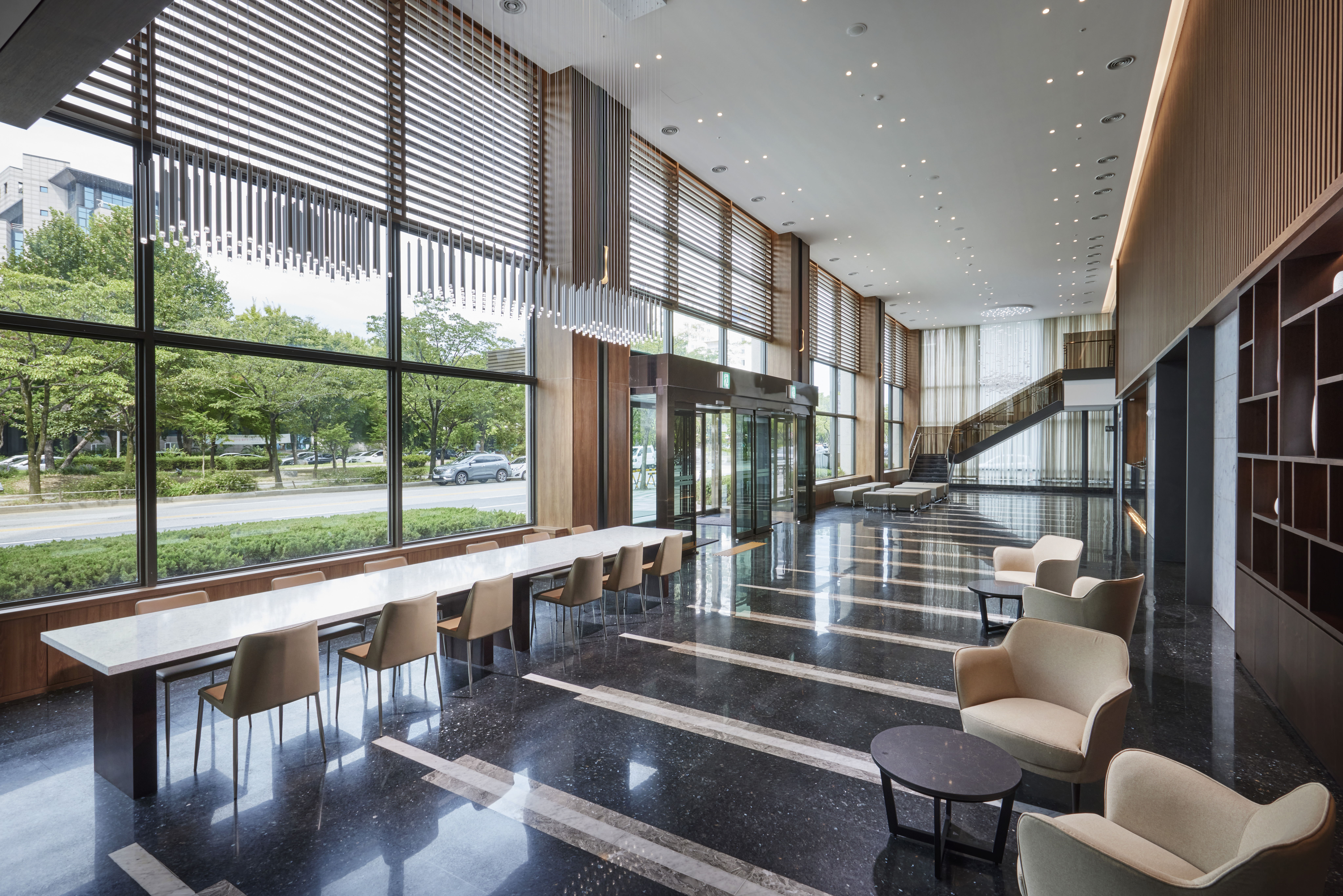 Hotel IntercitiOver view