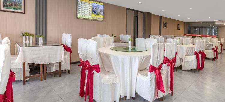 云粮大酒店(穿心鼓楼地铁站店)图片