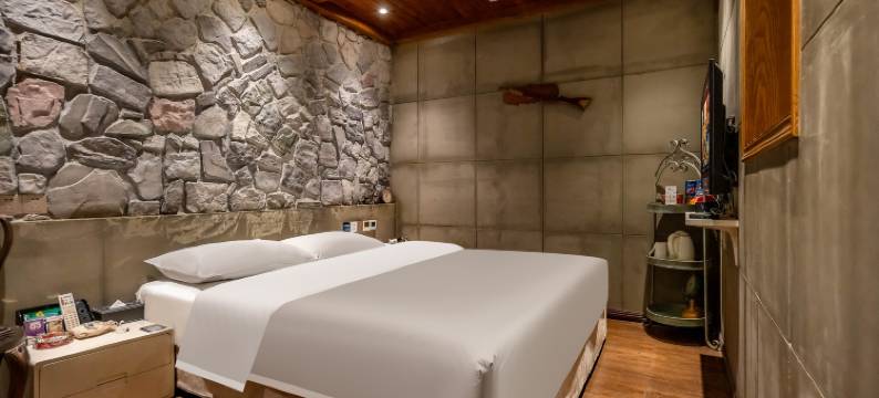 友佳主题酒店(彭州高铁站龙兴寺店)图片