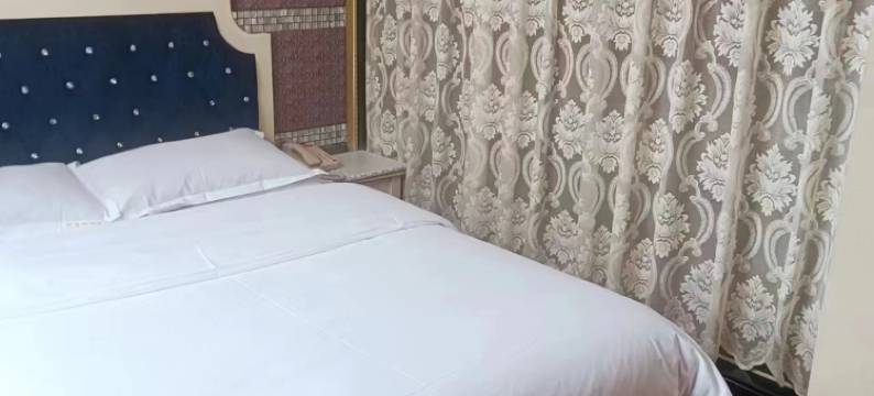 巴厘阳光酒店(瑞安街地铁站武汉理工大学南湖校区店)图片