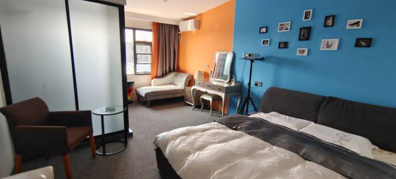 星海轻奢民宿(开封清明上河园店)图片