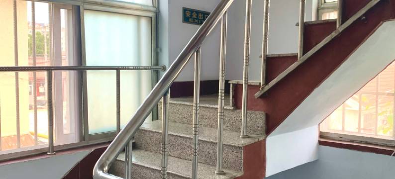 和平旅馆(铁山南路店)图片