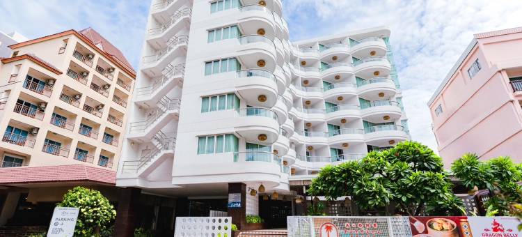 芭堤雅爱湾海滩度假酒店(A-One Pattaya Beach Resort)图片
