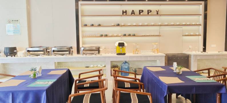 成都八宝大酒店(宽窄巷子骡马市地铁站店)图片