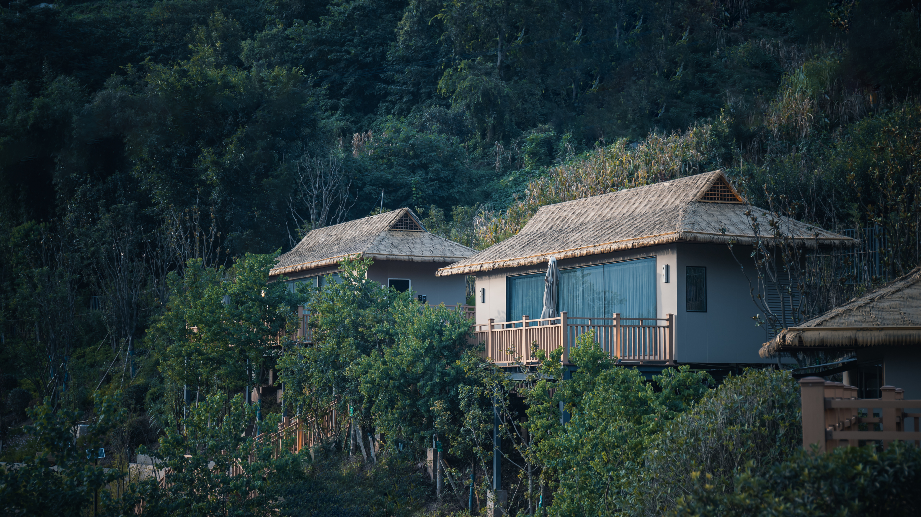 Middle Mountain HotelOver view