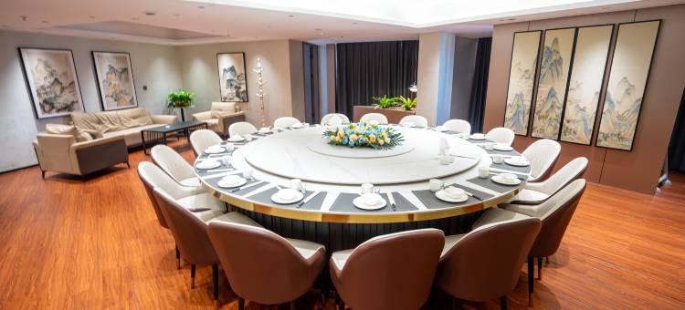 国韵大酒店(花洲书院邓州站店)图片