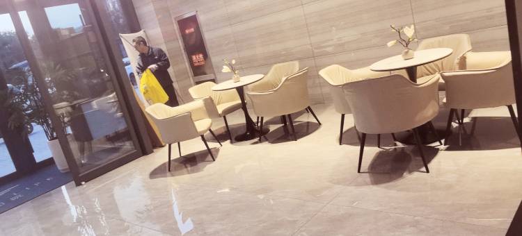 塞上好客酒店(银川国际会展中心湖畔嘉苑店)图片