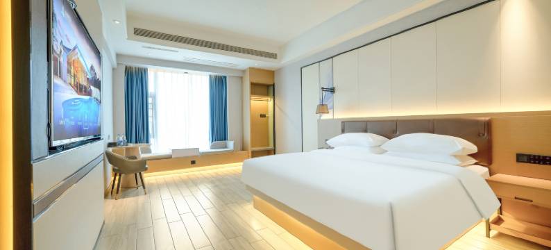 盛凯伦国际酒店(临高汽车站店)图片