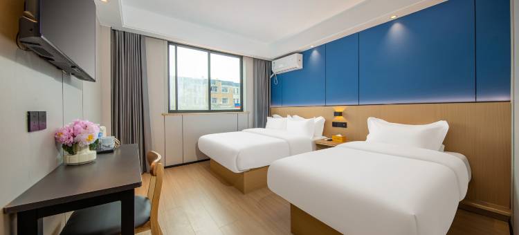 极客电竞民宿(扬州江都商城店)图片