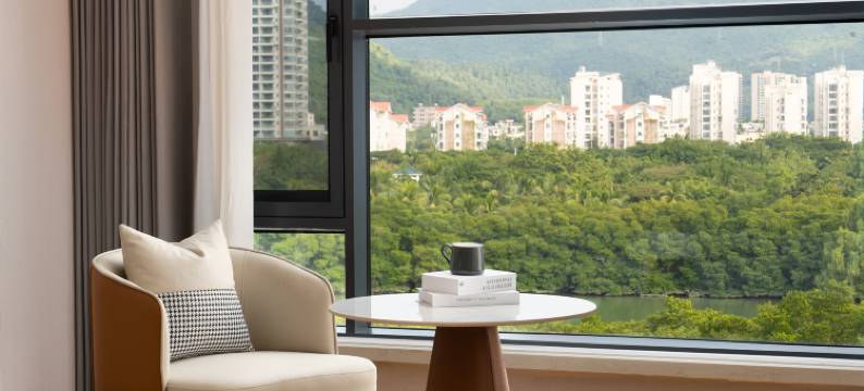 三亚峰创假日酒店(三亚湾市政府店)图片