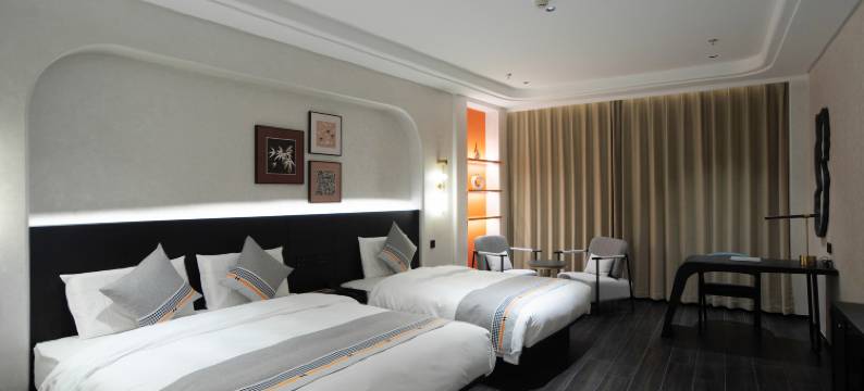 启东新古德酒店(申港城美食街店)图片