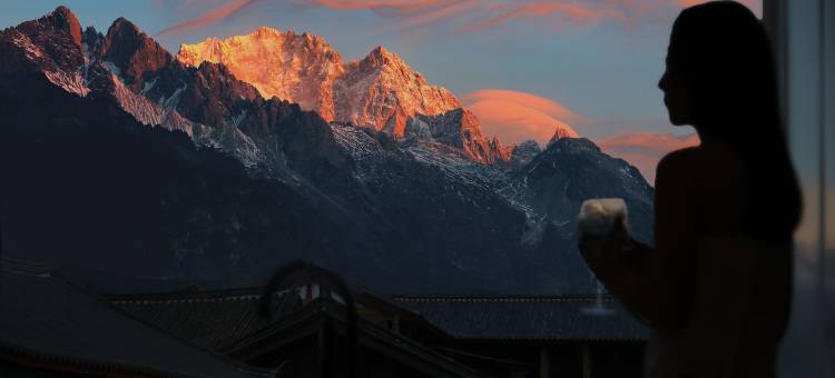 日照金山Cloudscape·习香元·云顶秘境国际度假美墅(白沙古镇店)图片
