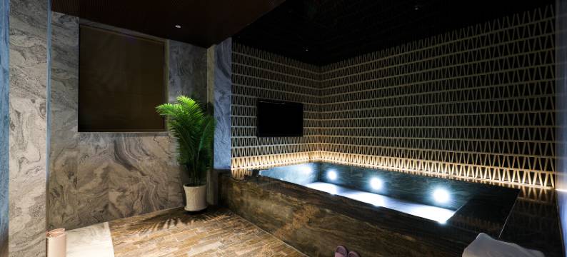 延吉华馨宿艺术酒店(延大网红墙店)图片