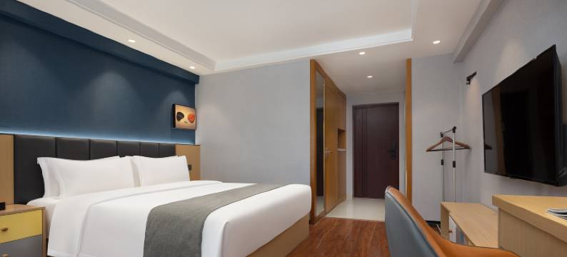 亚丁钻界大酒店(五一广场IFS国金中心店)图片