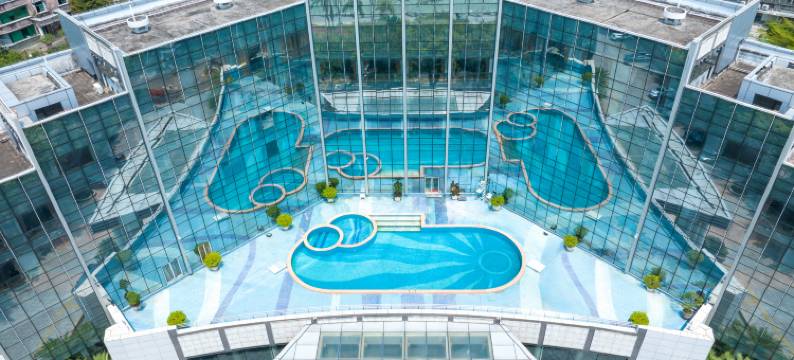 珠海庆华国际大酒店(拱北口岸情侣南路店)图片