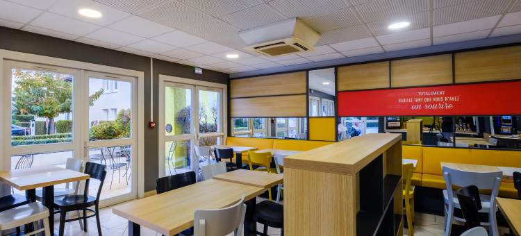 裴吉斯阿尔冈河畔皮热民宿酒店(B&B Hotel Frejus Puget-Sur-Argens)图片