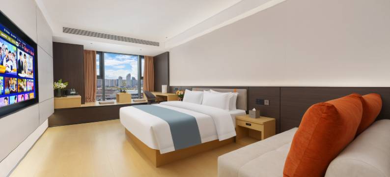 柏蕴天辰酒店(乌鲁木齐站高铁站北广场店)图片