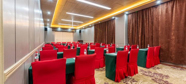 嘉黎财康大酒店图片