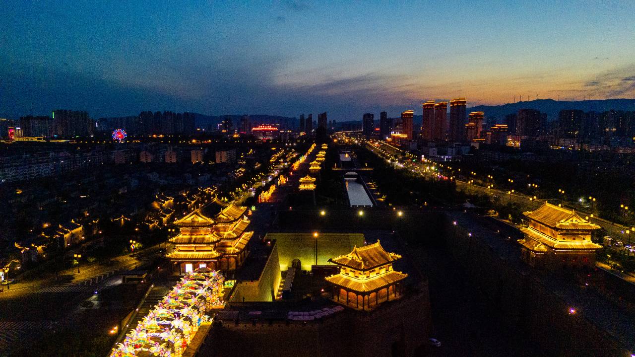 峰海阙楼庭院(大同古城华严寺店)图片
