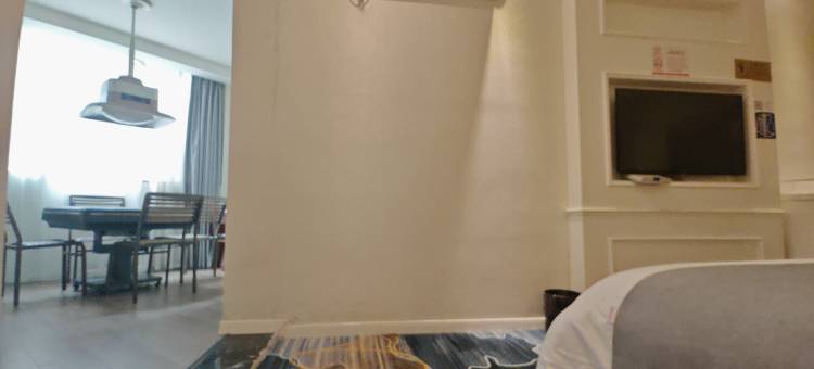 由里舒泊智慧酒店(遵义吾悦广场店)图片