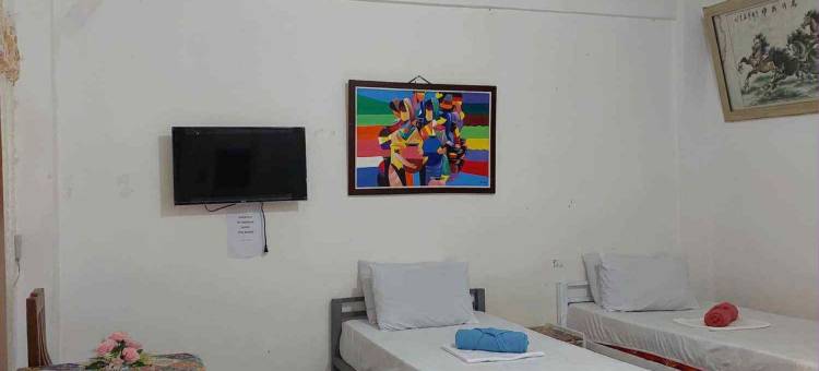 RedDoorz @ Wyns Hotel图片