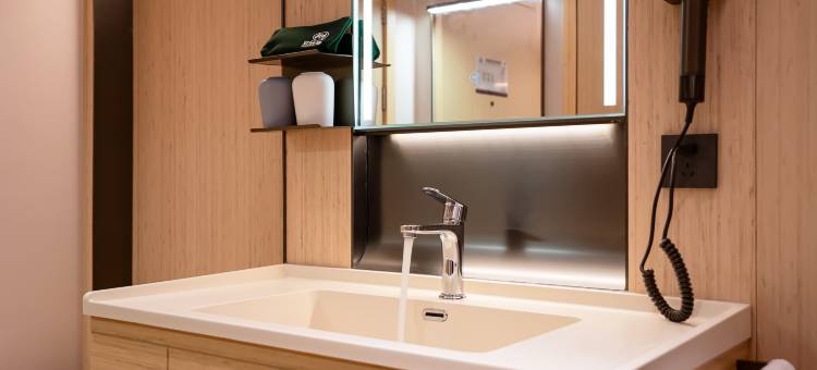 欢朵•云屿丨DREAMWORLD•SERENITY艺术酒店(南昌西站国博地铁站店)图片