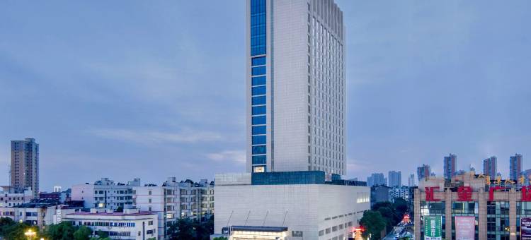 鹰潭沁庐大酒店图片