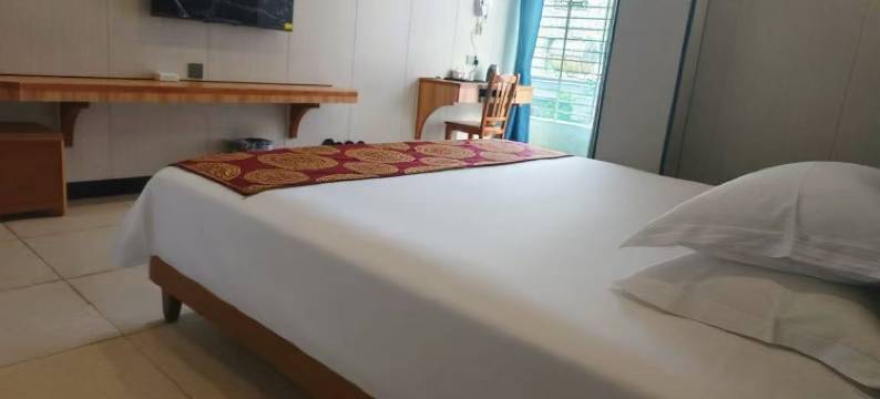 海口荣达优选酒店(现代妇女儿童医院店)图片