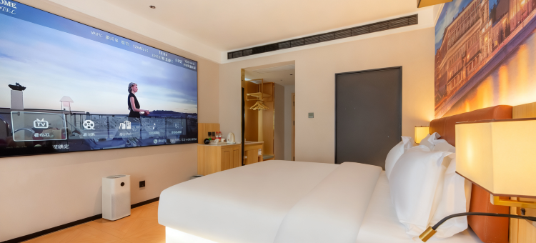 法布戈电竞电影酒店(西美花街红旗大街店)图片